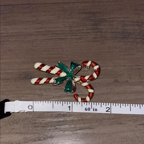 Festive Candy Cane Brooch - Picture 4 of 4